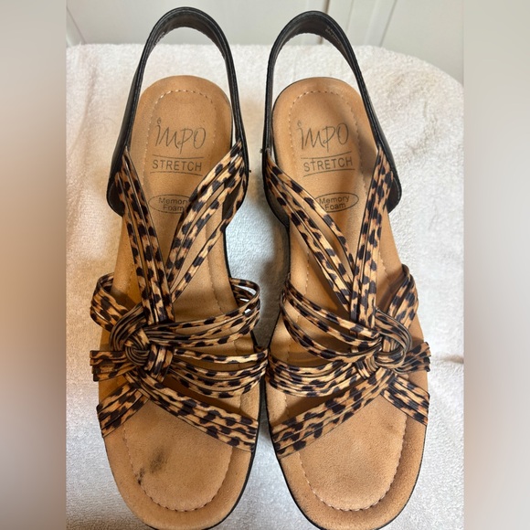Impo Stretch Leopard Print Sandals | Size 8.5 | Memory Foam - Picture 4 of 7